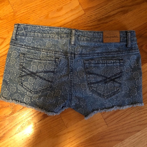 Aeropostale low rise shorts - Picture 2 of 5